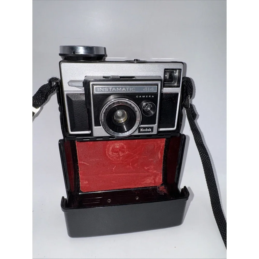 1968 Kodak Instamatic 414 Camera ☆ Made In Rochester, NY, USA ☆ One Owner ☆